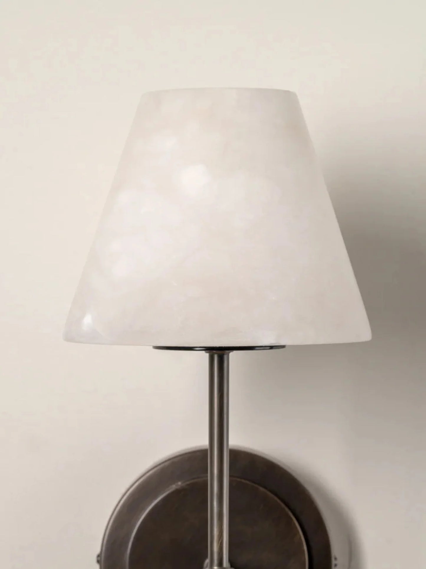 Alvoro Wandlamp