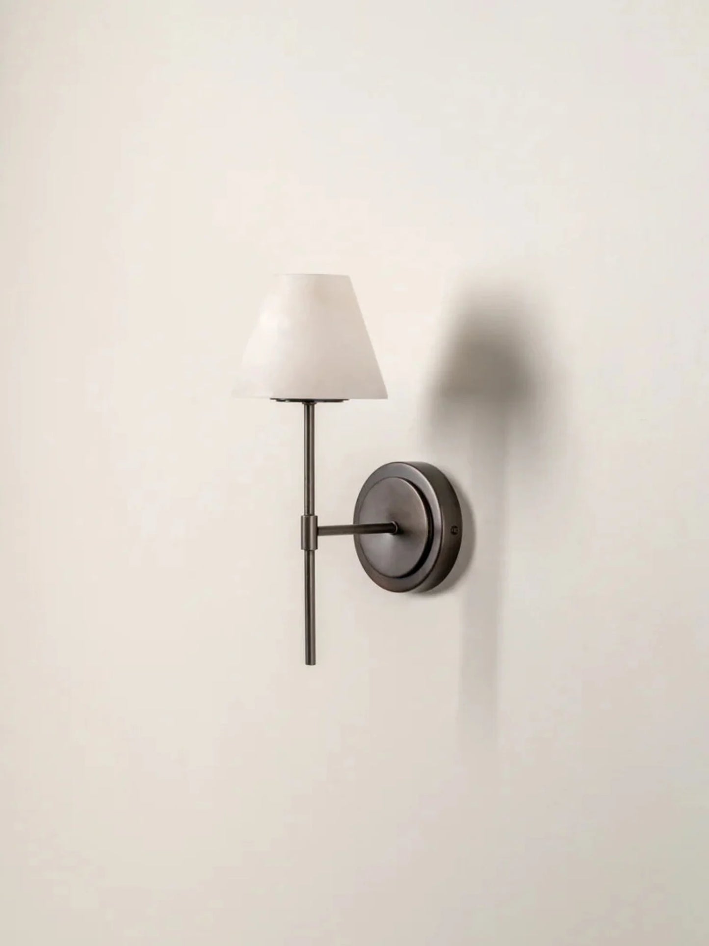 Alvoro Wandlamp
